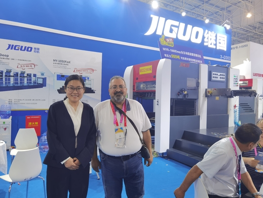 comprar Corte de máquina que corta con tintas auto profundo 1060 y máquina que arruga con gran presión sobre 900 toneladas online manufacture
